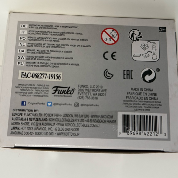 Marvel 80th Anniversary Bobblehead Spider-Man Pop! Figure - Black and Gray - Picture 5 of 7